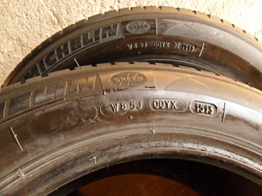 ยางขอบ15 มิชลิน 185-60-R15ลงพื้นปลายปี13 (4เส้น3,600บ)ดอกหนามาก80\% ยางขอบ15 มิชลิน 185-60-R15ลงพื้นปลายปี13 (4เส้น3,600บ)ดอกหนามาก80\%