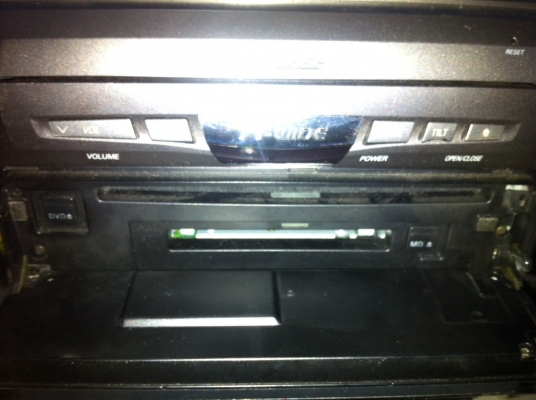 ชุดเครื่องเล่น Panasonic CQ-DMR993/CY-TV7300 24Bit DVD VCD MP3 MD CD กราฟฟิกหน้าจอ จอ7นิ้ว สไลด์ไฟฟ้า ปรีเอ้า 4ชุด AUX1ชุด กล้องถอย1ชุด Vedio in 1ชุด Vedio out 1ชุด พร้อมรีโมทจอและเครื่องเล่น สภาพสวย มือ2 ญี่ปุ่น