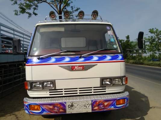 Hino 6 ล้อดั้มkm777 รถพร้อมใช้งานราคาถูก Hino 6 ล้อดั้มkm777 รถพร้อมใช้งานราคาถูก