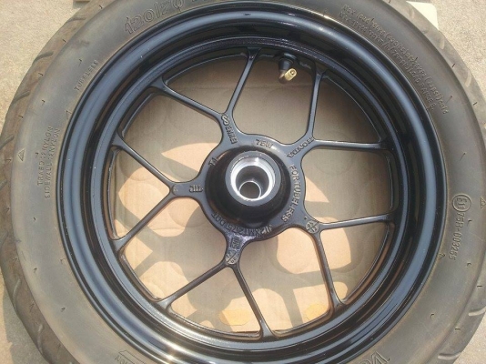 ขายแม็กพร้อมยาง ของ mxs คู่ละ 2500