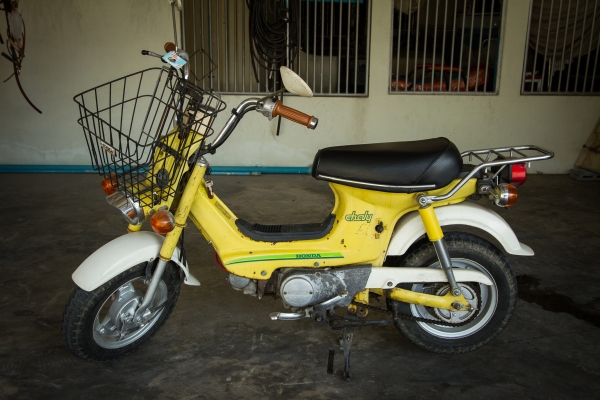 ///Honda Chaly/// เดิมๆ ตากลม สีเหลือง