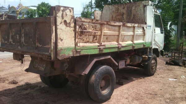 รถดั้ม 6 ล้อ HINO รหัส คัสซี FD รหัสเครื่อง Wo 6E สนใจติดต่อ 0835601591 หรือ 0903494058