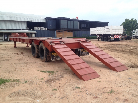 ขายโรเบส 2 เพลา ยาว 15 เมตร พื้นที่ บรรทุก 9.30 เมตร หางพับคู่ สำหรับบรรทุกแมคโค หรือเครื่องจักรอื่นๆสนใจสอบถามได้ค่ะ