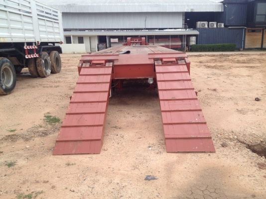 ขายโรเบส 2 เพลา ยาว 15 เมตร พื้นที่ บรรทุก 9.30 เมตร หางพับคู่ สำหรับบรรทุกแมคโค หรือเครื่องจักรอื่นๆสนใจสอบถามได้ค่ะ