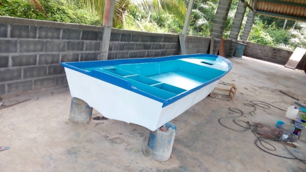 ขายเรือใหม่