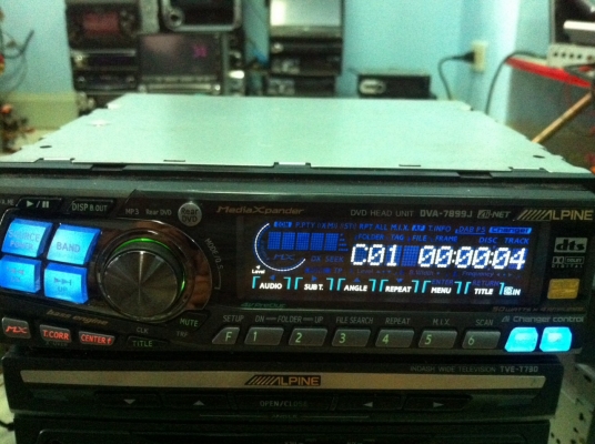 Alpine DVA-7899J มาพร้อมกับPower AMP ตรงรุ่น ตัวท็อป เครื่องเล่นเป็นใบ้ 24Bit 4V DVD VCD MP3 CD หน้าจอสไลด์ไฟฟ้า ปรับระดับได้3ระดับ ปรีเอ้า3ชุด Aux1ชุด สภาพสวย มือ2 ญี่ปุ่น
