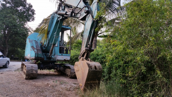 ขายแบคโฮkomatsu75uu-1