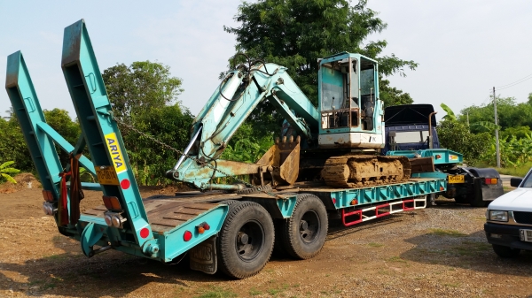 ขายแบคโฮkomatsu75uu-1