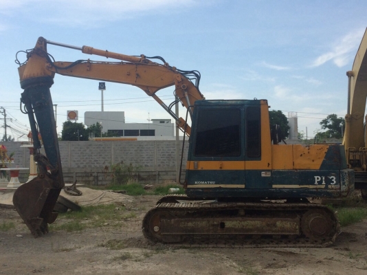 ขายรถแมคโครPC120-3รถสวยๆๆสภาพพร้อมใช้สนใจติดต่อบอย0851562314