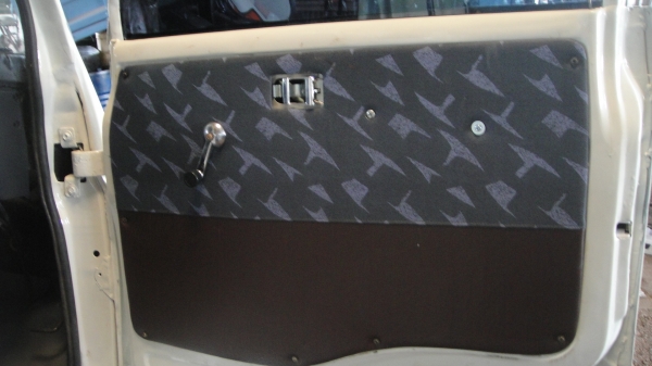 หัว ISUZU JCM สีใหม่สวยๆ ขาหน้า ขาหลัง ตู้แอร์ ของครบ ยกใส่รถวิ่งได้เลย ใส่ได้ทั้ง6ล้อและ10ล้อ