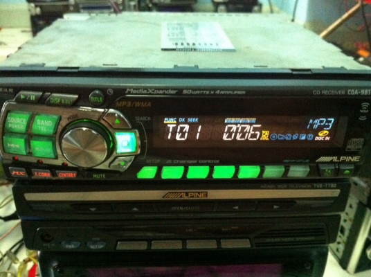 Alpine CDA-9811 24Bit 4V ตัวท็อป MP3 CD FMคลื่นไทย ปรีเอ้า3ชุด หน้าจอสไลด์ไฟฟ้า ปรับระดับได้3ระดับ มือ2