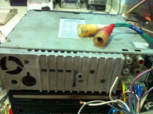 Alpine CDA-9811 24Bit 4V ตัวท็อป MP3 CD FMคลื่นไทย ปรีเอ้า3ชุด หน้าจอสไลด์ไฟฟ้า ปรับระดับได้3ระดับ มือ2