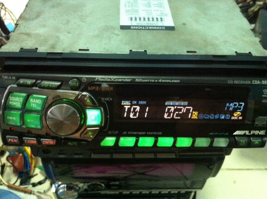 Alpine CDA-9811 24Bit 4V ตัวท็อป MP3 CD FMคลื่นไทย ปรีเอ้า3ชุด หน้าจอสไลด์ไฟฟ้า ปรับระดับได้3ระดับ มือ2