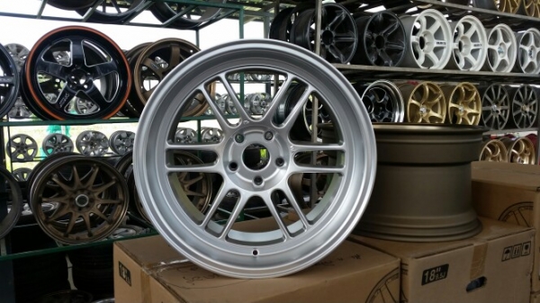 ล้อแม็ก Rp-f1 ใหม่พร้อมยางใหม่