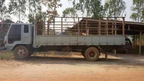 ขาย6ล้อ ISUZU ร็อกกี้175แรง ยาว6.50เมตร เครื่องดี แคชซีสวย สภาพพร้อมใช้งาน เอกสารพร้อมโอน สนใจโทร 090-8588220คุณนะ 093-3258446คุณบิว ID:narong498 หรือเข้าดูสินค้าได้ที่ www.truck.in.th/498 หรือเพจFacebook ณรงค์ ซื้อขายรถมือสอง (เว็บไซต์ส่วนตัว)