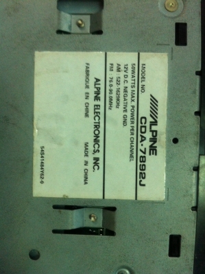 Alpine CDA-7892J CD หน้าจอสไลด์ไฟฟ้า ปรับระดับหน้าจอได้3ระดับ ปรีเอ้า1ชุด คุมกล่องCD มือ2 ญี่ปุ่น