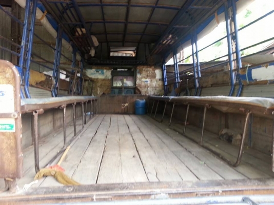 ขายรถโดยสารNKR100แรง เครื่องดี สภาพพร้อมใช้งาน เอกสารพร้อมโอน สนใจโทร 090-8588220คุณนะ 093-3258446คุณบิว ID:narong498 หรือเข้าดูสินค้าได้ที่ www.truck.in.th/498 หรือเพจFacebook ณรงค์ ซื้อขายรถมือสอง (เว็บไซต์ส่วนตัว)