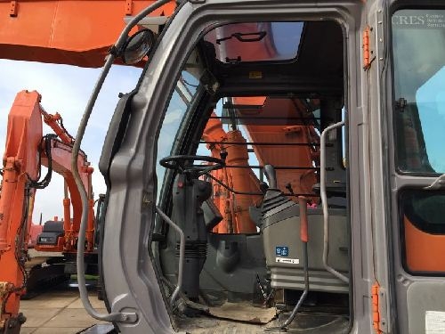 ZX130W รถตักล้อยาง Hitachi รถนอก นำเข้า โทร.กุ้ง:0813062283