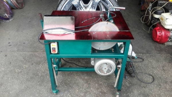 ขายครับ ลูกค้าเช่าไปใช้งานเดียว ขายถูกพร้อมใบตัด 10 นิ้ว