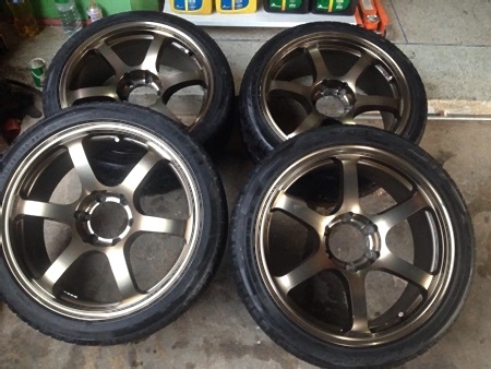 ขายล้อมือสอง ขอบ20 สีน้ำตาลหน้าชา 6รู139 กว้าง9.5 พร้อมยาง