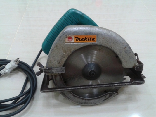 เลื่อยวงเดือน MAKITA 7" 5800NB Made In Japan มือสอง เลื่อยวงเดือน MAKITA 7" 5800NB Made In Japan มือสอง
