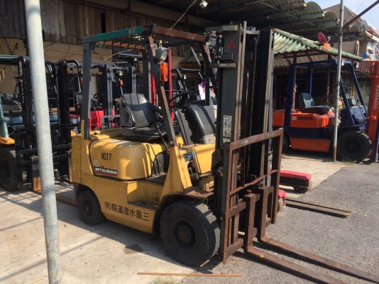 ขายรถยกเก่าญี่ปุ่น 1.5ตัน เครื่องยนต์ดีเซล สภาพดีพร้อมใช้งาน 165,000 บาท 094-4267888 จะเด็ด ขายรถยกเก่าญี่ปุ่น 1.5ตัน เครื่องยนต์ดีเซล สภาพดีพร้อมใช้งาน 165,000 บาท 094-4267888 จะเด็ด