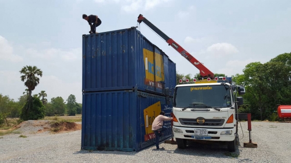 ขาย ตู้คอนเทนเนอร์เหล็กยาว 7.40 เมตร ขาย ตู้คอนเทนเนอร์เหล็กยาว 7.40 เมตร