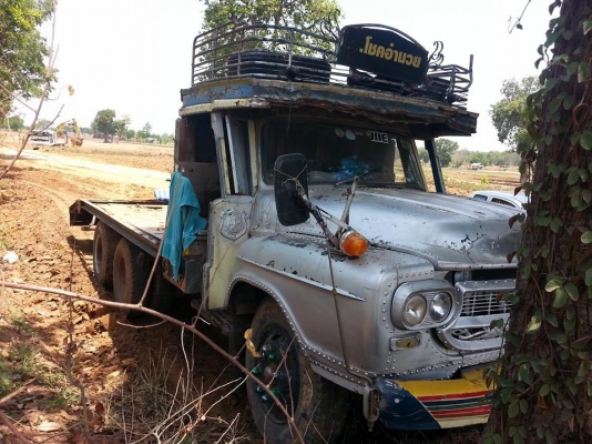 ขายเทรลเลอร์หัวยาว เครื่อง6BD ฝาส้ม165แรง พ.เพาเวอร์ เบรกทิฟฟี่ เครื่องดี ช่วงล่างใหญ่FUSO สภาพพร้อมใช้งาน เอกสารพร้อมโอน สนใจโทร 090-8588220คุณนะ 093-3258446คุณบิว ID:narong498 หรือเข้าดูสินค้าได้ที่ www.truck.in.th/498 หรือเพจFacebook ณรงค์ ซื้อขายรถมือ