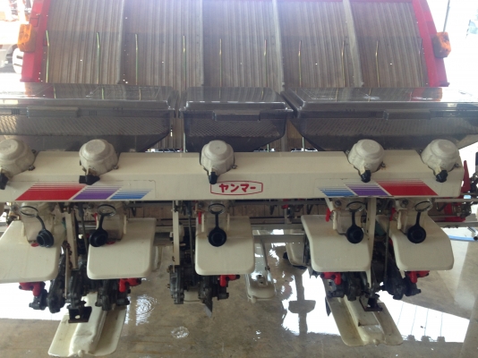 รถดานา YANMAR RR550 เก่านอกสภาพพร้อมใช้ รถดานา YANMAR RR550 เก่านอกสภาพพร้อมใช้