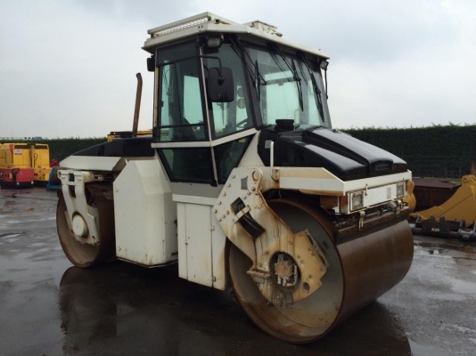 DYNAPAC CC422  ปี2000 (11ตัน) เครื่อง Cummin 4AA BT 3.9-C หากรอของได้ 60-90 วันติดต่อมาได้เลยครับ