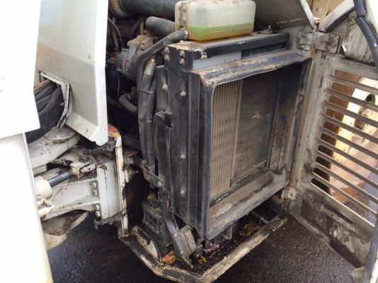 DYNAPAC CC422  ปี2000 (11ตัน) เครื่อง Cummin 4AA BT 3.9-C หากรอของได้ 60-90 วันติดต่อมาได้เลยครับ