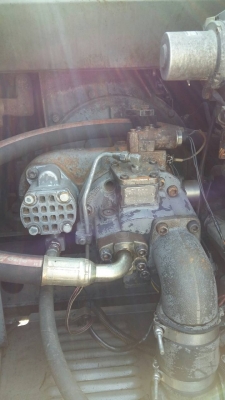 รถแบคโฮ HITACHI EX100-2 สภาพสวย เดิม ใช้น้อย ไฟฟ้าครบ ช่วงล่างเต็ม เอกสาร เล่มทะเบียนพร้อมโอน