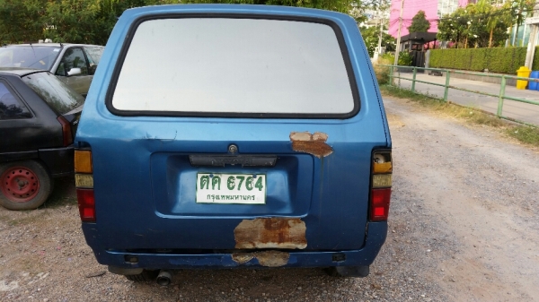 รถตู้เล็ก KM20 เครื่อง 7K คาร์บู เกียร์ธรรมดา ภายในสวย พร้อมโอน ขาย 29,000 บาท รถตู้เล็ก KM20 เครื่อง 7K คาร์บู เกียร์ธรรมดา ภายในสวย พร้อมโอน ขาย 29,000 บาท