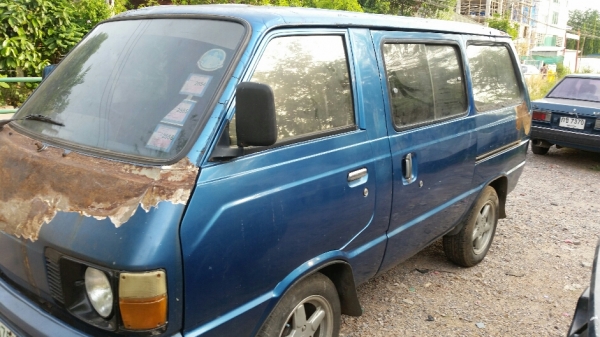 รถตู้เล็ก KM20 เครื่อง 7K คาร์บู เกียร์ธรรมดา ภายในสวย พร้อมโอน ขาย 29,000 บาท