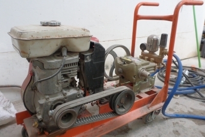 ขายปั๊มน้ำแรงสูง ตราเพชรแท้ เครื่องยนต์ ฮอนด้า 5.2 แรงม้า 150 บาร์ สภาพใหม่