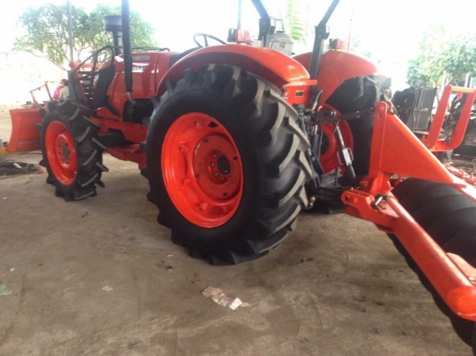 m7040มาอีกแล้วครับรถสวยมาก ทำงานเพียง1500ชั่วโมงครับ m7040มาอีกแล้วครับรถสวยมาก ทำงานเพียง1500ชั่วโมงครับ