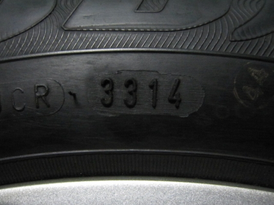 ขายล้อแม็ก ALL NEW JAZZ พร้อมยางขอบ 15 สภาพใหม่ๆ ราคาถูก