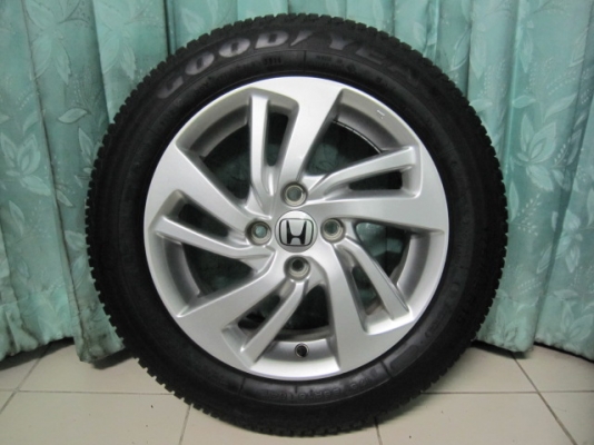 ขายล้อแม็ก ALL NEW JAZZ พร้อมยางขอบ 15 สภาพใหม่ๆ ราคาถูก