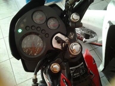 โชนิคสตาทเท้าปี48 โชนิคสตาทเท้าปี48