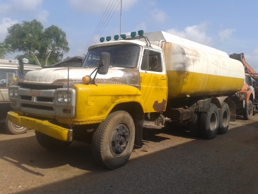 ขายด่วนหัวยาว10ล้อรถน้ำ เฟืองท้ายฟูโซ่ แท้งค์น้ำจุน้ำได้22000ล.