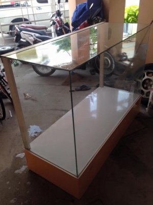 ขาย ตู้โชว์มือสอง ขาย ตู้โชว์มือสอง