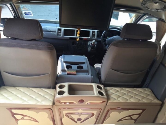 TOYOTA COM MUTER 2.7เบนซิน ปี08 สีขาว TOYOTA COM MUTER 2.7เบนซิน ปี08 สีขาว