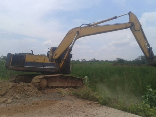 ขายแบ็คโครPC200-3KOMATSU เครื่องเดิม ปั้มพ์เดิม แรงดี บอร์ดี้สวย พร้อมใช้ ใช้งานอยู่หน้างาน 0857698049 0887115178