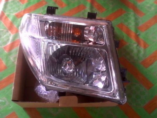 ไฟหน้าขวา นาวาร่า ซีน่อนแท้ อุปกรณ์ครบ