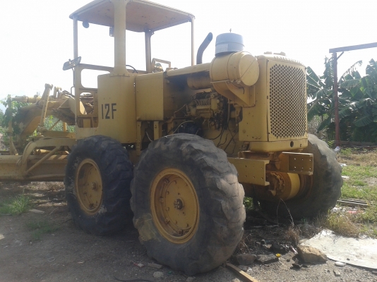 ขายด่วนเกรดเดอร์ โคมัสสุรุ่น12F เป็นคอนโทลน้ำมันแล้ว ขายด่วนเกรดเดอร์ โคมัสสุรุ่น12F เป็นคอนโทลน้ำมันแล้ว