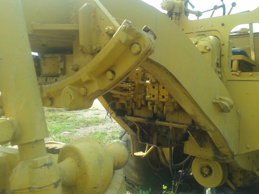 ขายด่วนเกรดเดอร์ โคมัสสุรุ่น12F เป็นคอนโทลน้ำมันแล้ว ขายด่วนเกรดเดอร์ โคมัสสุรุ่น12F เป็นคอนโทลน้ำมันแล้ว