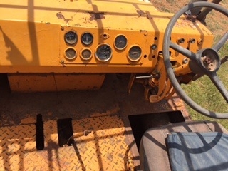 ขายด่วนตัวคีบไม้ คีบเหล็กสำหรับรถขุดPC40 เก่าญี่ปุ่น ถอดจากรถ 18,500