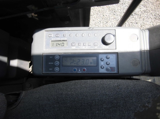 รถขุด Kobelco SK135SR-1ES สต็อกเรา 3 คัน จากญ๊่ปุ่น สนใจโทร. 080-6565422 (หนิง)