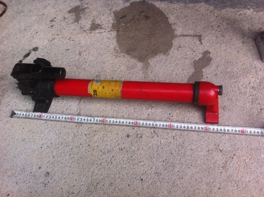 กระบอกโยกสำหรับอัดไฮดรอก YAMACO  ขนาด 20 ต้น ของญี่ปุ่นแบบทำงานนอกสภาพที่