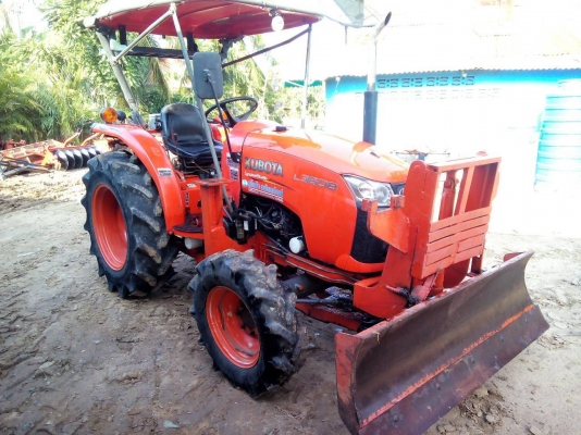 รถไถ คูโบต้า 36 แรง พร้อมอุปกรณ์ 3 อย่าง ใบดัน หาง 5 โรตารี่